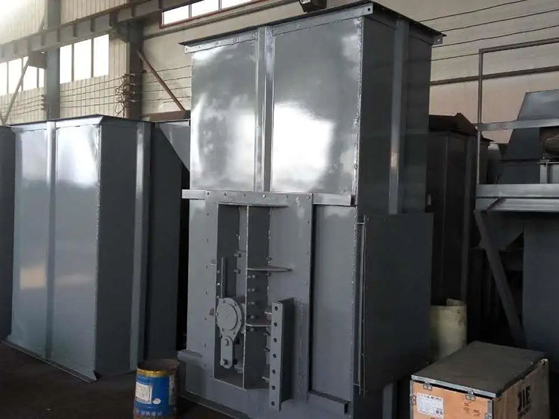 便攜式提升機方便移動、占地空間小(固定式提升機)